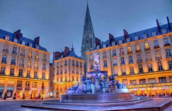 Terrasse Royale Au Coeur De Nantes Apartment Luaran gambar